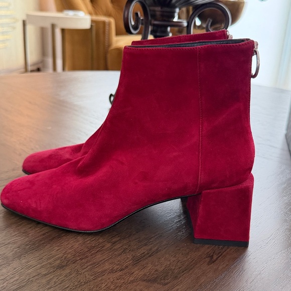 Via Spiga Lara Suede Booties - Picture 4 of 10
